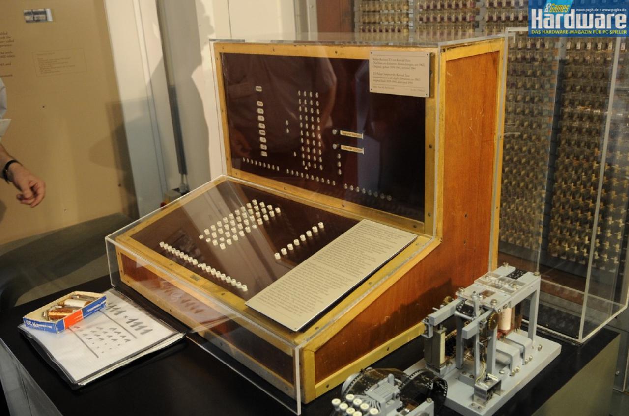 [17/06/2010] Z3 von Konrad Zuse: Bildschirm und Tastatur