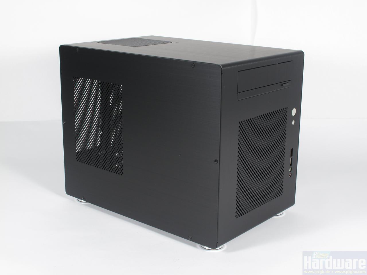 [08/06/2010] Lian Li PC-Q08 (1)