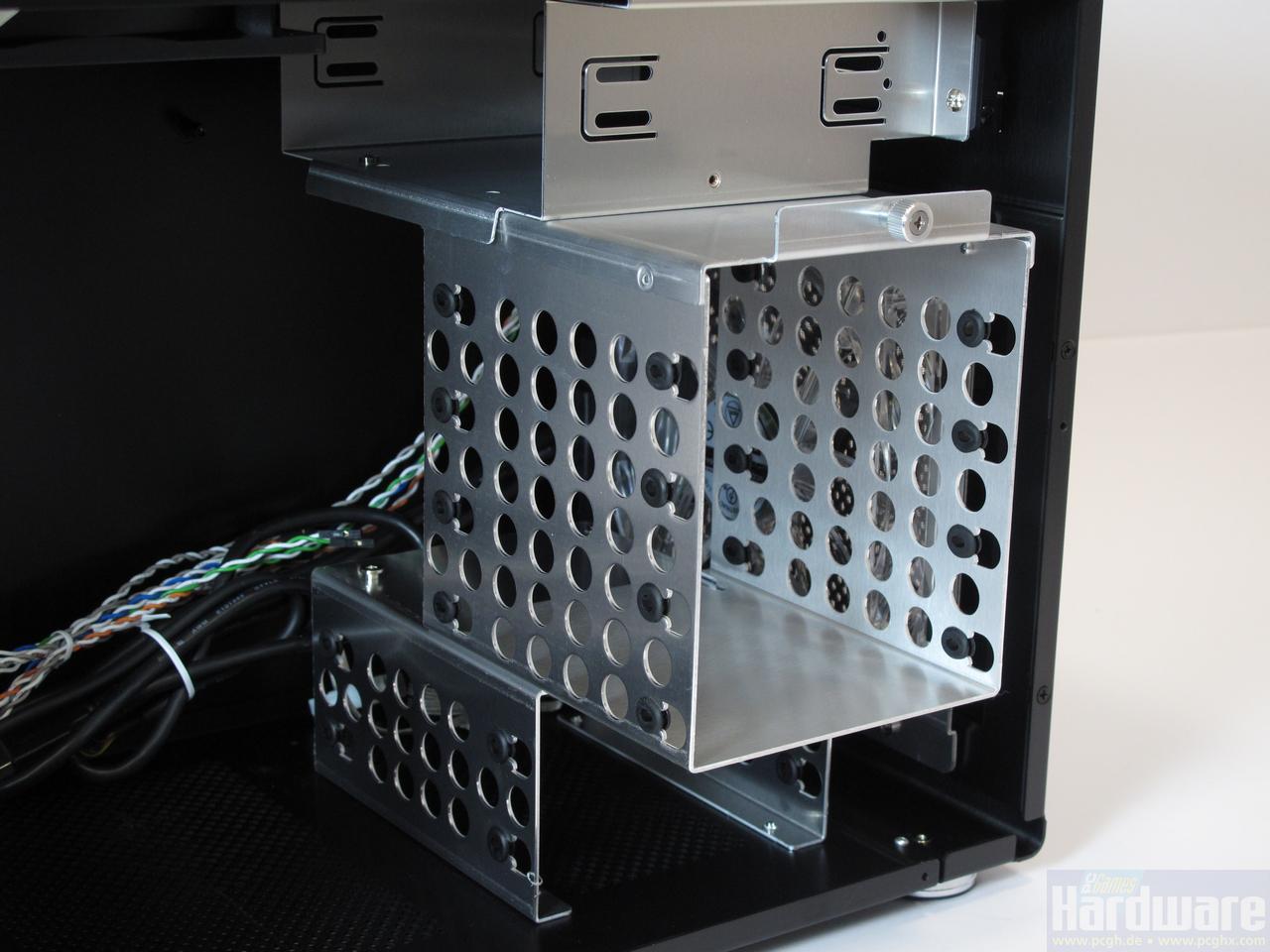 [08/06/2010] Lian Li PC-Q08 (9)