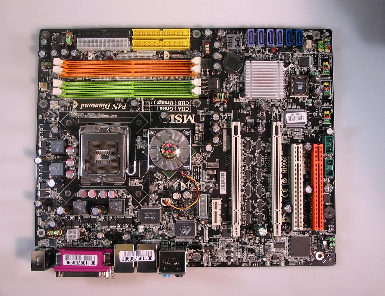 [15/06/2010] MSI P4N Diamond 