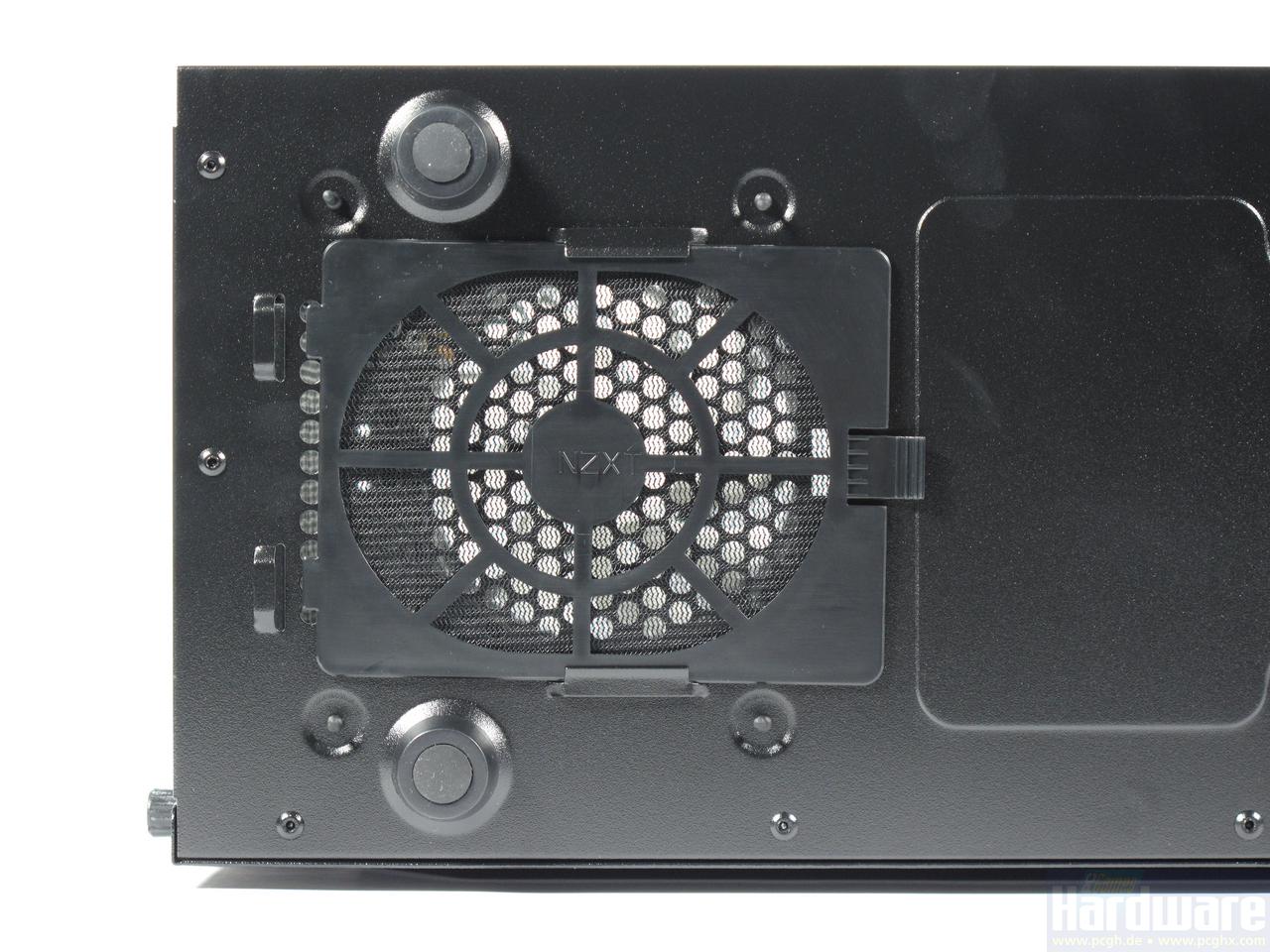 [01/06/2010] NZXT Vulcan: Kompaktes Micro-ATX-Gehäuse (11)