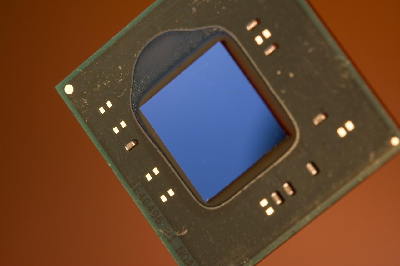 [01/06/2010] Intel stellt Atom Z670 auf 