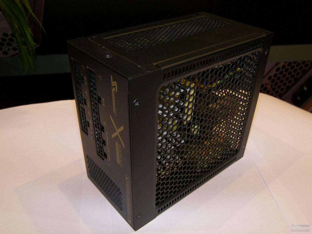 [06/06/2010] Seasonic X-Series Fanless (2)