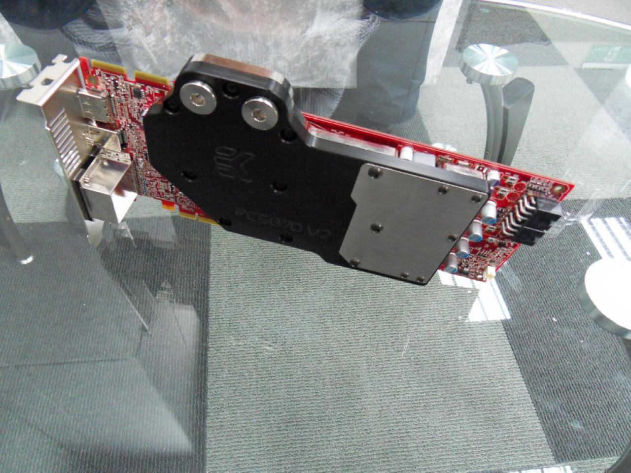 [04/06/2010] Powercolor Radeon HD 5870 LCS