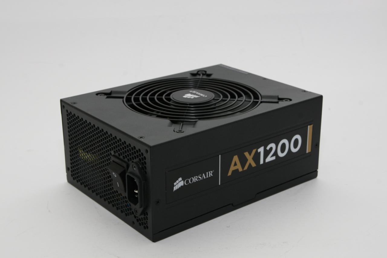 [02/06/2010] Corsair AX1200 Bild 2