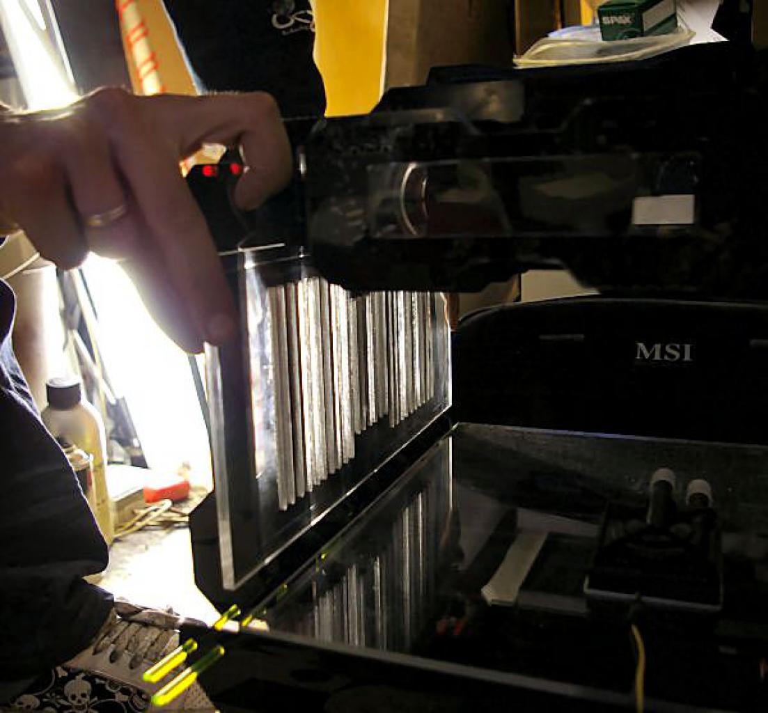 [20/06/2010] Faszinierende Mini-ITX-Casecon inklusive Wasserkühlung (23)