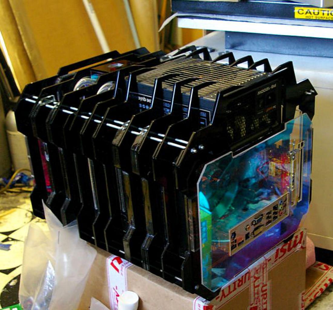 [20/06/2010] Faszinierende Mini-ITX-Casecon inklusive Wasserkühlung (56)