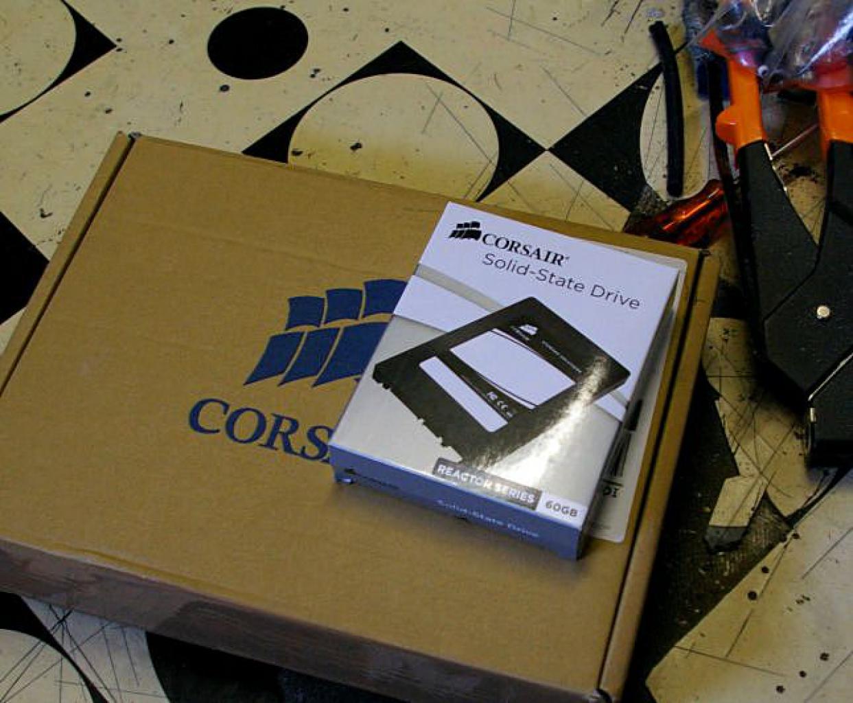 [20/06/2010] Faszinierende Mini-ITX-Casecon inklusive Wasserkühlung (59)