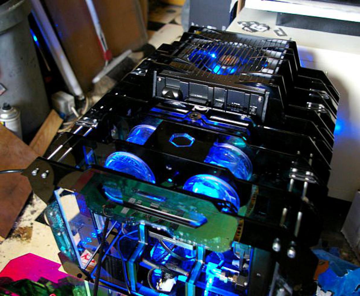 [20/06/2010] Faszinierende Mini-ITX-Casecon inklusive Wasserkühlung (74)