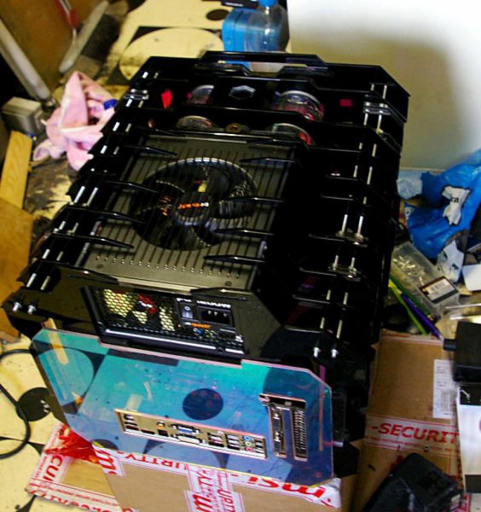 [20/06/2010] Faszinierende Mini-ITX-Casecon inklusive Wasserkühlung (76)