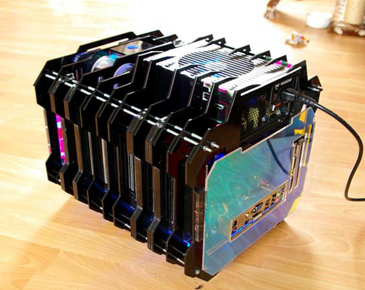 [20/06/2010] Faszinierende Mini-ITX-Casecon inklusive Wasserkühlung (83)