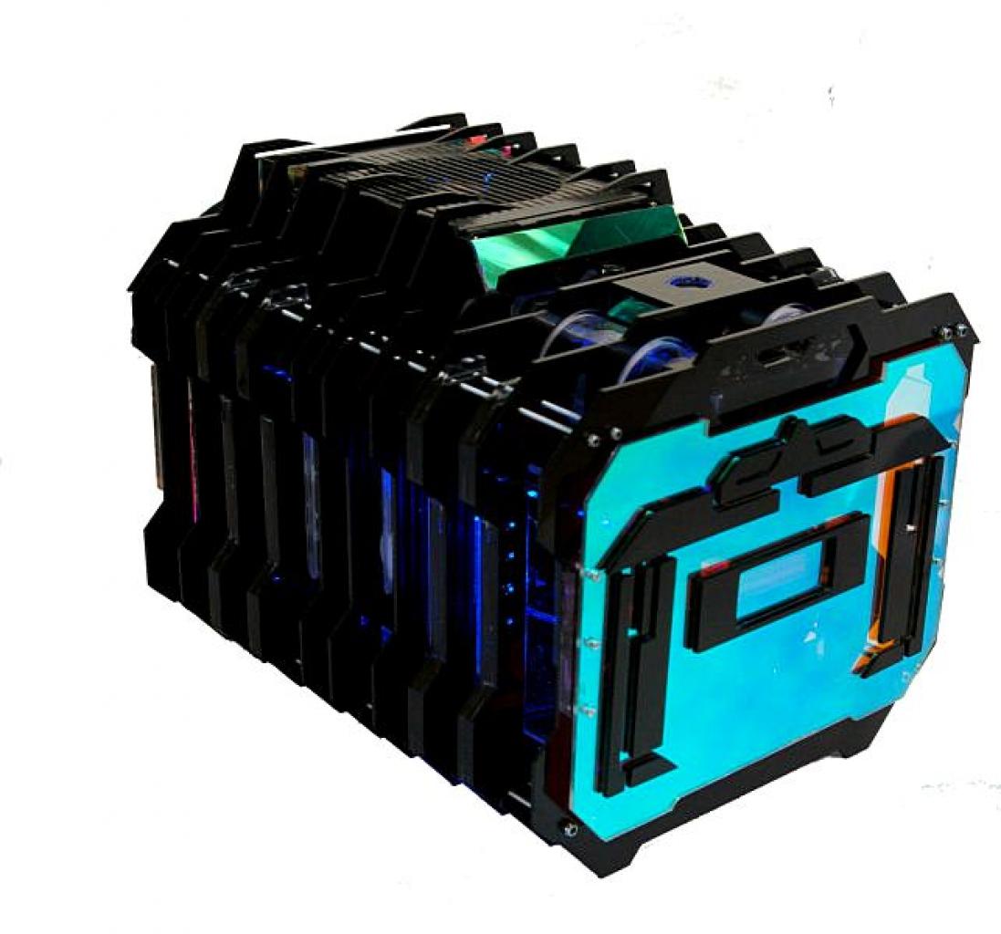 [20/06/2010] Faszinierende Mini-ITX-Casecon inklusive Wasserkühlung (85)