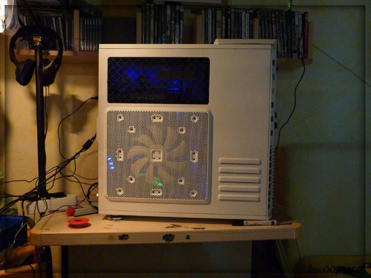 [24/06/2010] Cooler-Master-HAF-932-Casemod in Grün-Weiß (34)