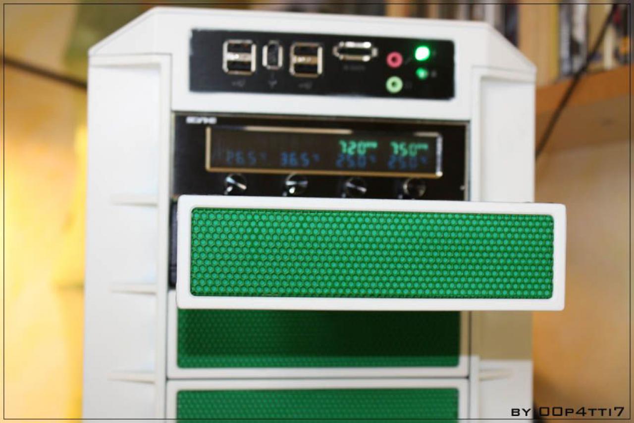 [24/06/2010] Cooler-Master-HAF-932-Casemod in Grün-Weiß (46)
