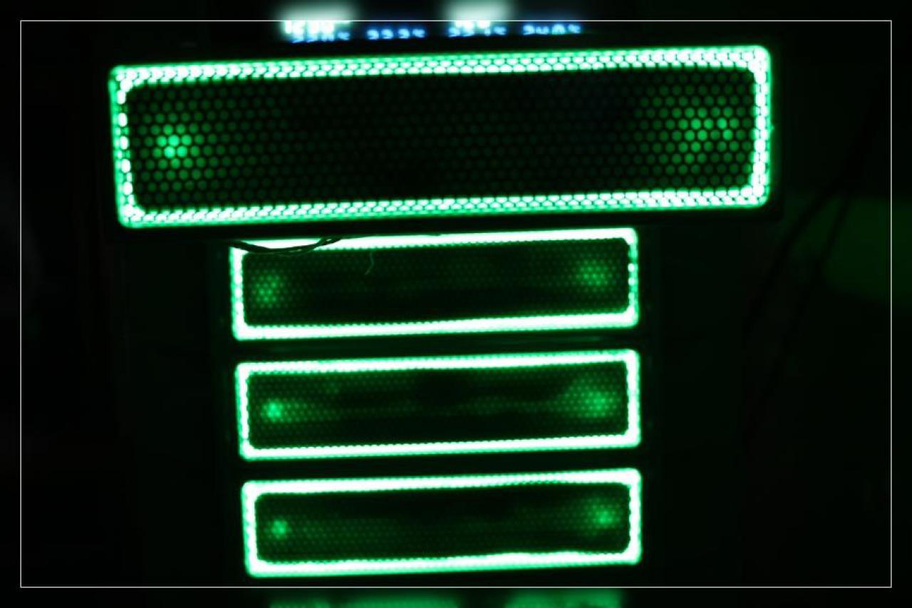 [24/06/2010] Cooler-Master-HAF-932-Casemod in Grün-Weiß (68)