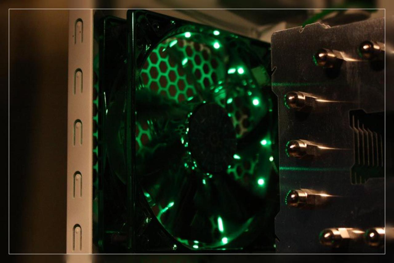 [24/06/2010] Cooler-Master-HAF-932-Casemod in Grün-Weiß (69)
