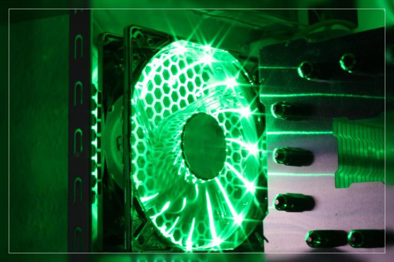 [24/06/2010] Cooler-Master-HAF-932-Casemod in Grün-Weiß (70)