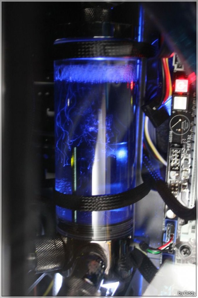 [05/06/2010] Stilsicheres Casemod-Projekt: Performance meets Design - Update (9)