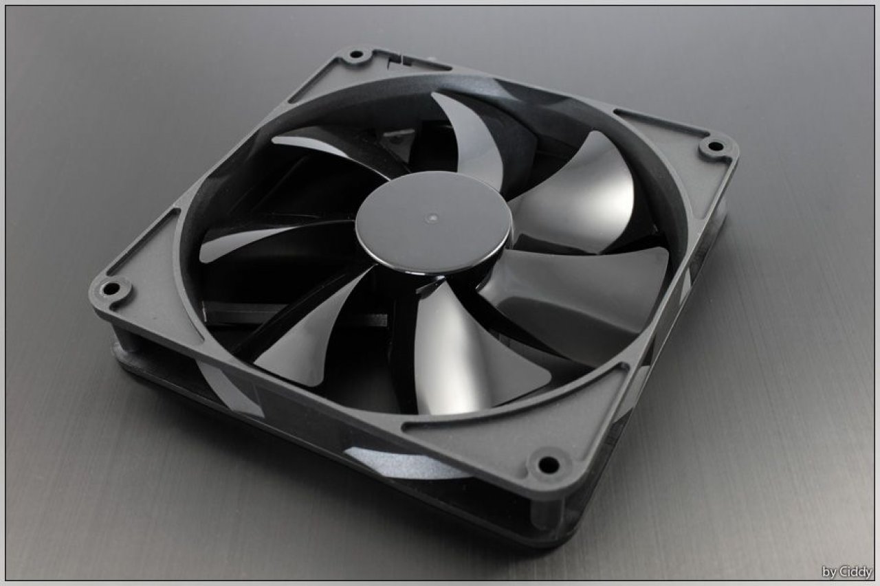 [05/06/2010] Stilsicheres Casemod-Projekt: Performance meets Design - Update (16)