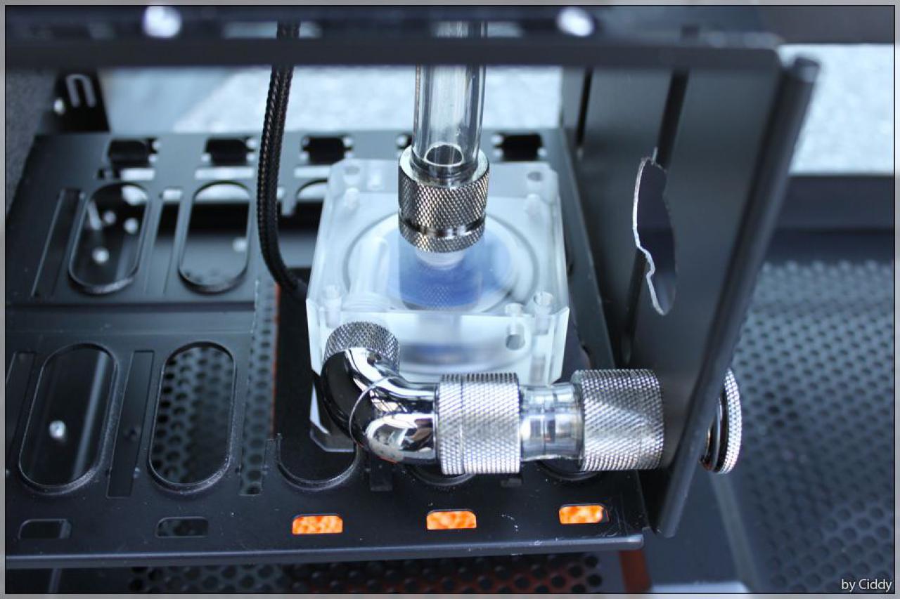 [24/06/2010] Stilsichere Casemod: Performance meets Design - Update (10)
