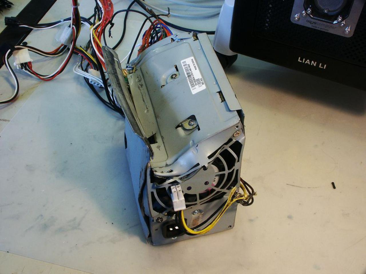 [06/06/2010] Casemod von Schienenbruch - Update (3)