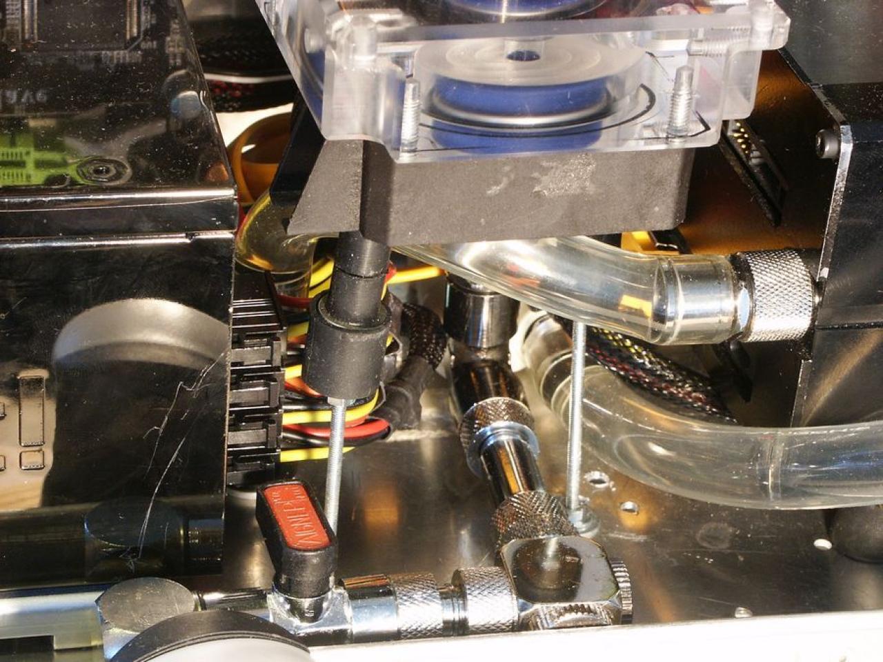 [06/06/2010] Casemod von Schienenbruch - Update (11)