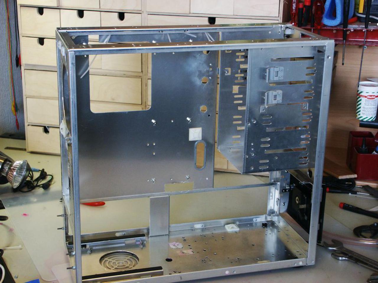 [06/06/2010] Casemod von Schienenbruch - Update (35)