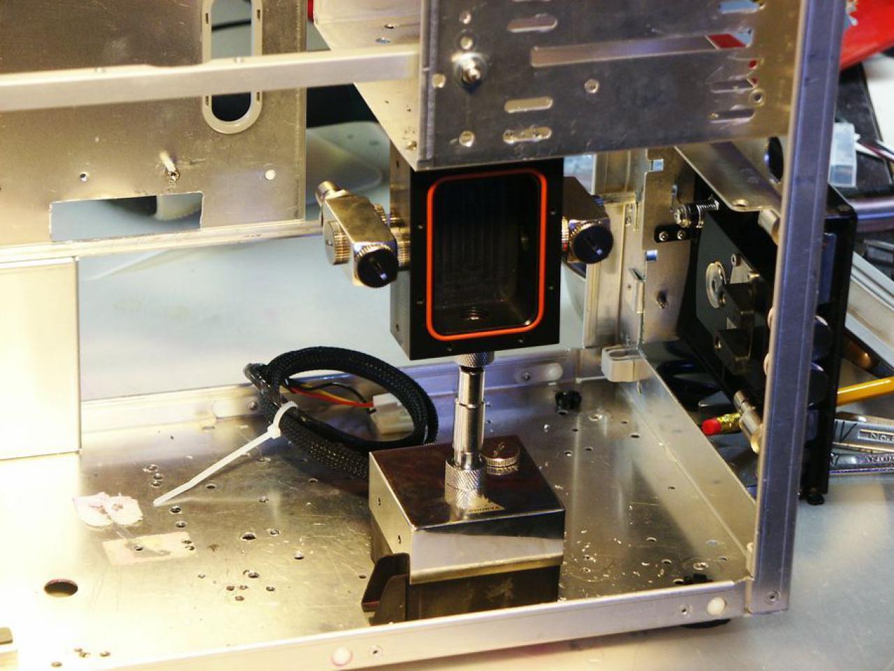 [06/06/2010] Casemod von Schienenbruch - Update (38)