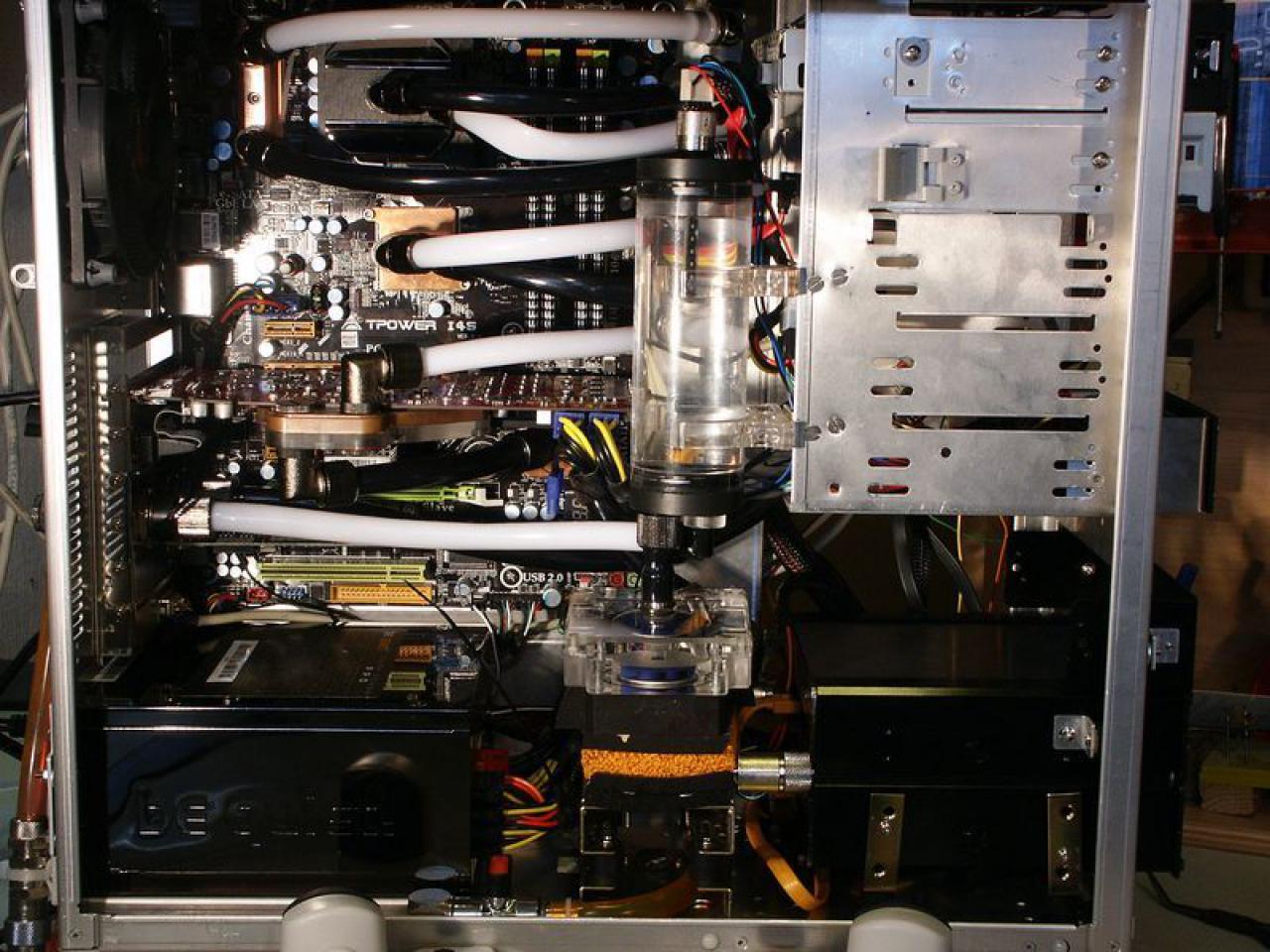 [06/06/2010] Casemod von Schienenbruch - Update (41)
