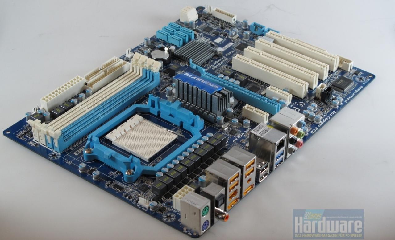 [09/07/2010] Zum Vergleich: das ältere Gigabyte 770TA-UD3 mit 770-Chip (2)