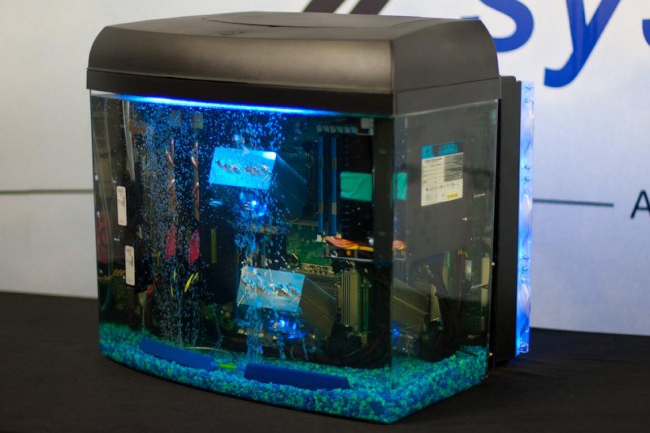 [31/07/2010] Öl-Kühlung: Puget Systems präsentiert Aquarium PC V3 (2)