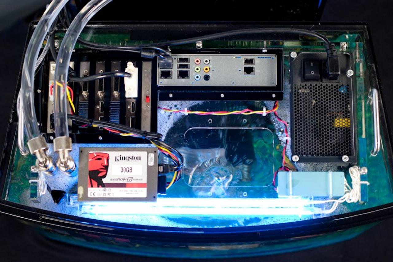 [31/07/2010] Öl-Kühlung: Puget Systems präsentiert Aquarium PC V3 (4)