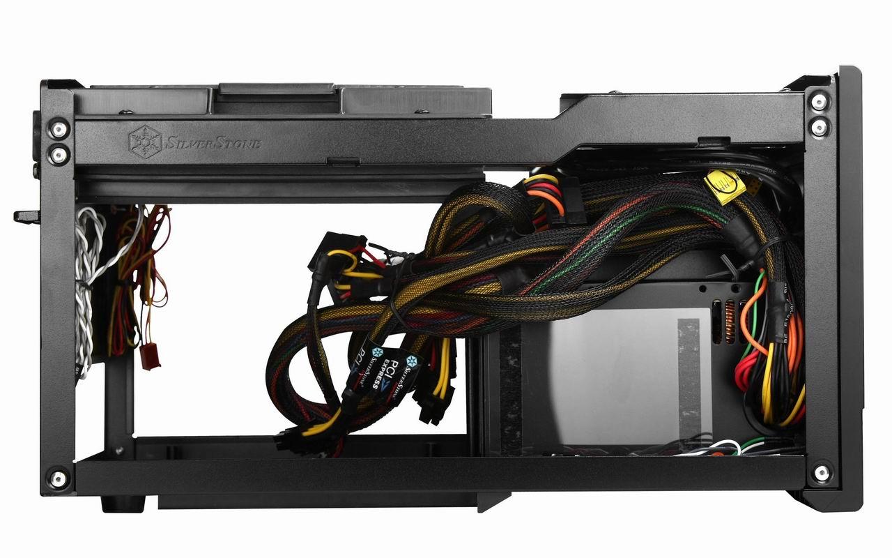 [17/07/2010] Neues Mini-ITX-Gehäuse: Silverstone Sugo SG07 (4)