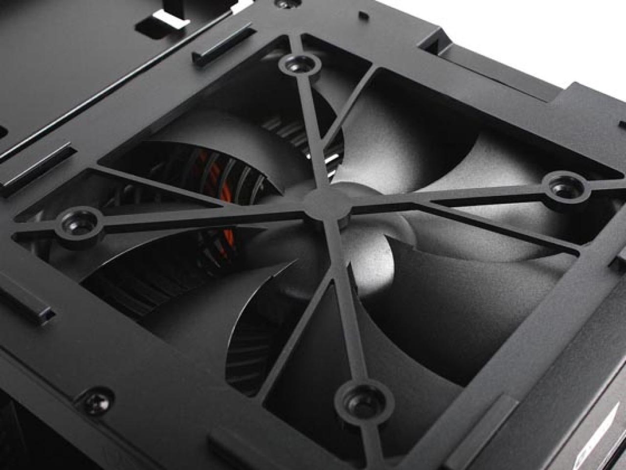 [17/07/2010] Neues Mini-ITX-Gehäuse: Silverstone Sugo SG07 (6)