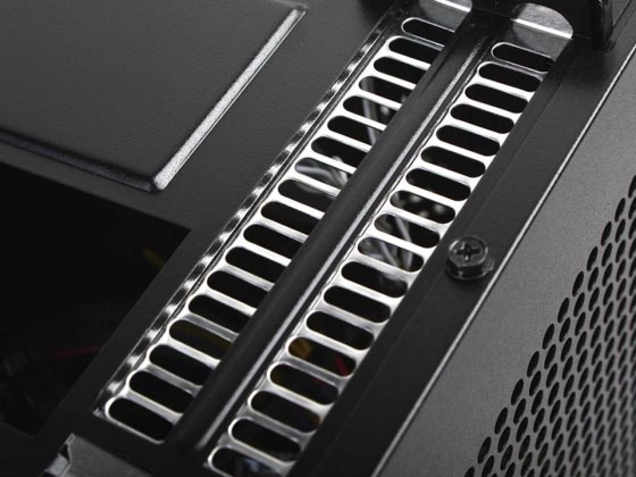 [17/07/2010] Neues Mini-ITX-Gehäuse: Silverstone Sugo SG07 (14)