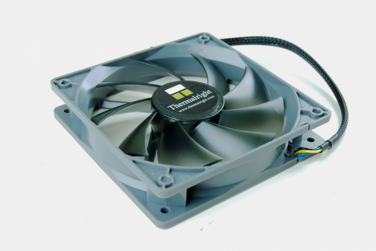 [20/07/2010] Thermalright MUX-120 Black (3)