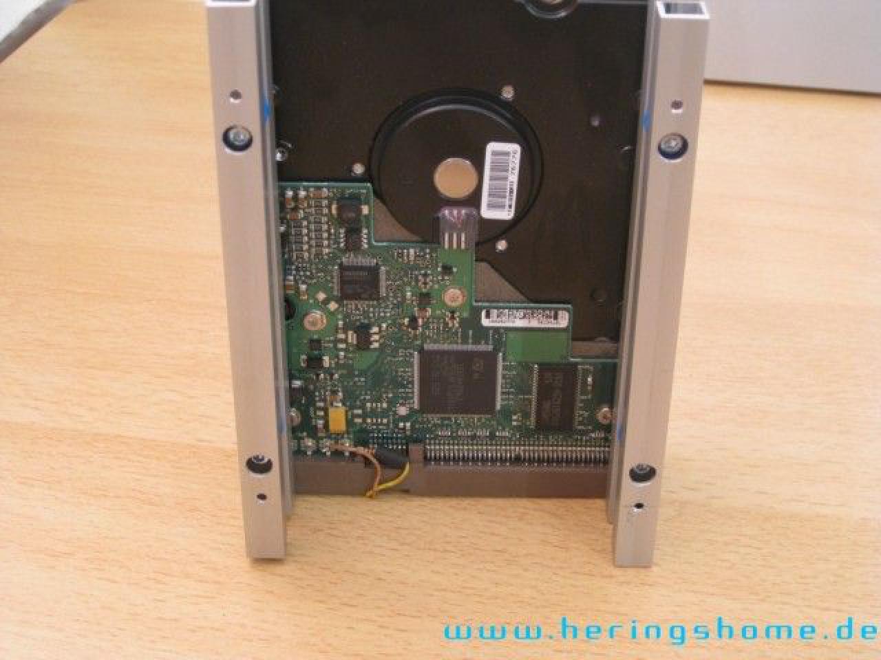 [03/07/2010] Casecon-Projekt: Mini-ITX-Gehäuse im Eigenbau - Nun mit LED-Beleuchtung und mehr (8)