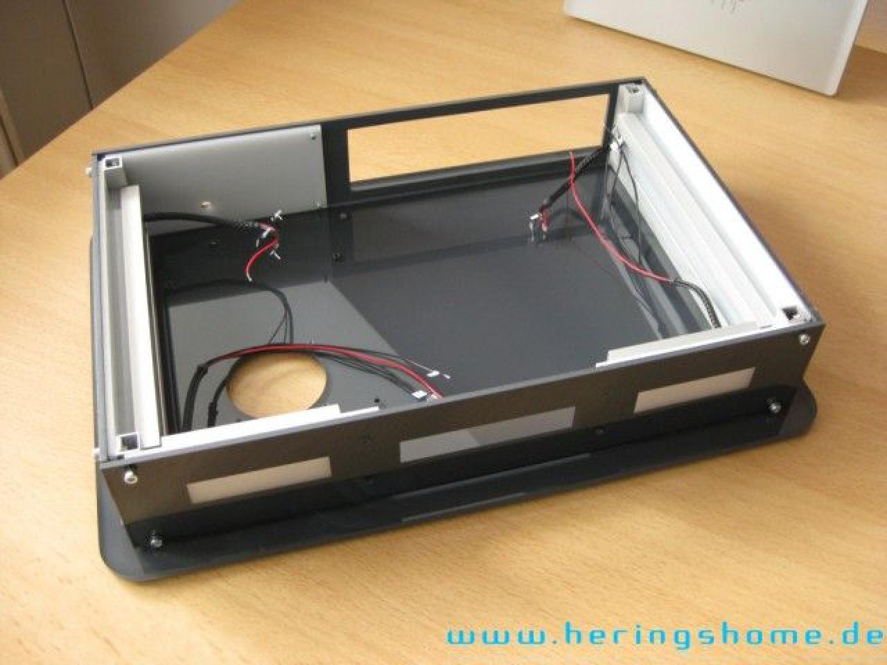 [03/07/2010] Casecon-Projekt: Mini-ITX-Gehäuse im Eigenbau - Nun mit LED-Beleuchtung und mehr (29)