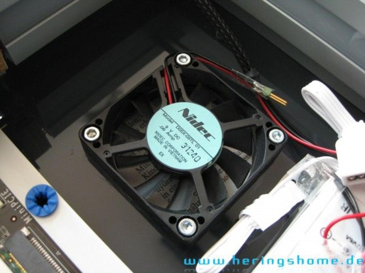 [03/07/2010] Casecon-Projekt: Mini-ITX-Gehäuse im Eigenbau - Nun mit LED-Beleuchtung und mehr (33)