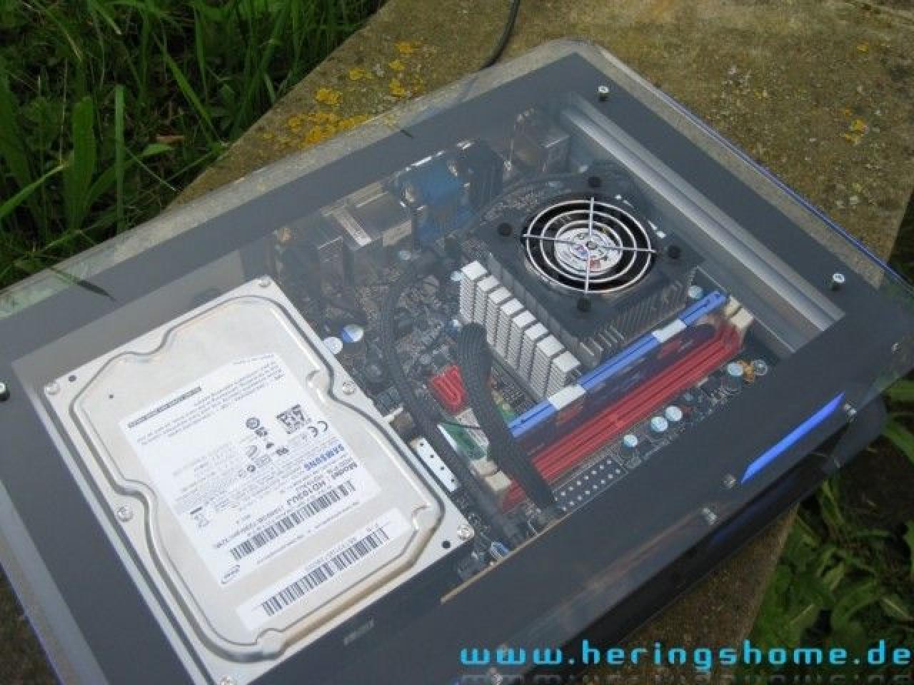 [03/07/2010] Casecon-Projekt: Mini-ITX-Gehäuse im Eigenbau - Nun mit LED-Beleuchtung und mehr (36)