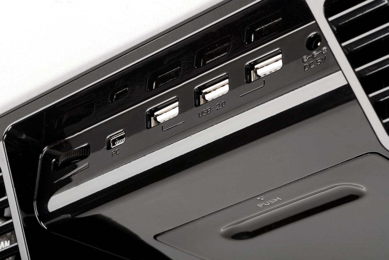 [08/07/2010] Zalman ZM-NC2500Plus (3)