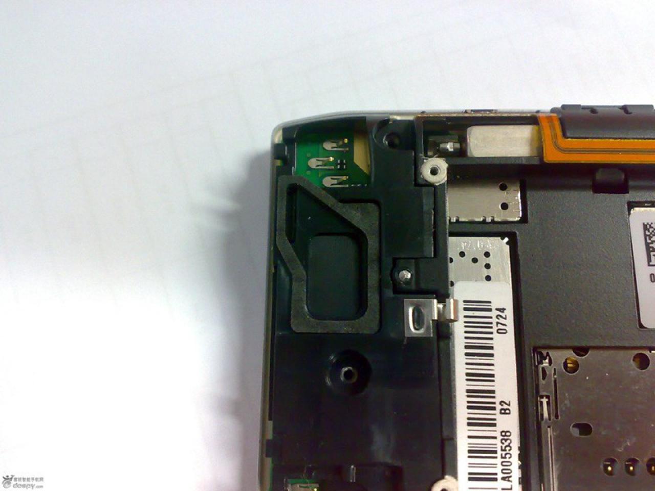 [20/08/2010] Nokia N9-Prototyp (6)