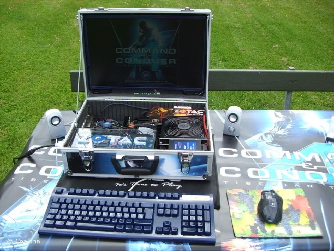 [02/08/2010] Command & Conquer 4 Tiberian Twilight - Portable High-end Gaming Case Mod 2010 (26)