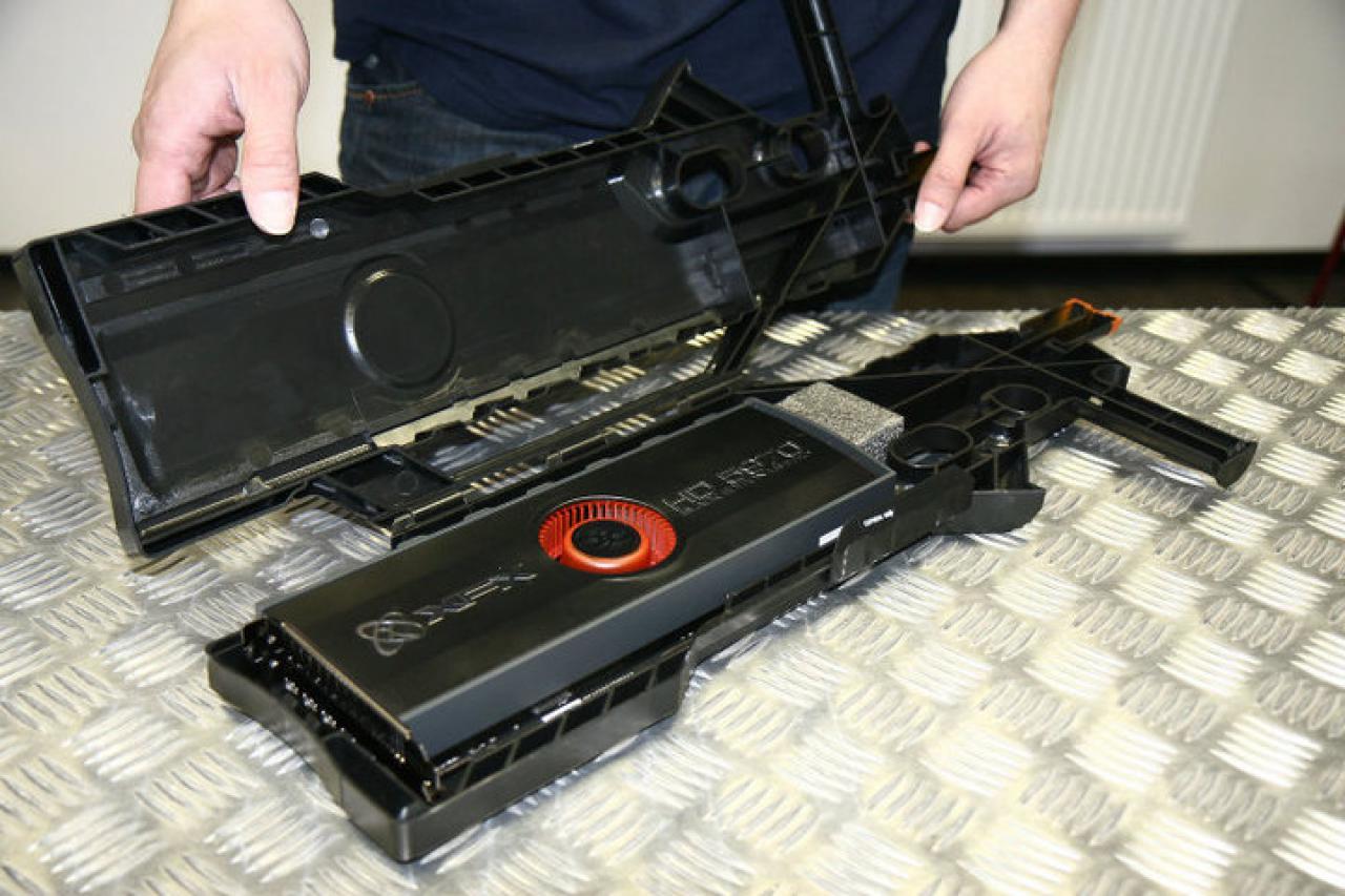 [26/08/2010] XFX Radeon HD 5970 Black Edition Limited unboxed (1)