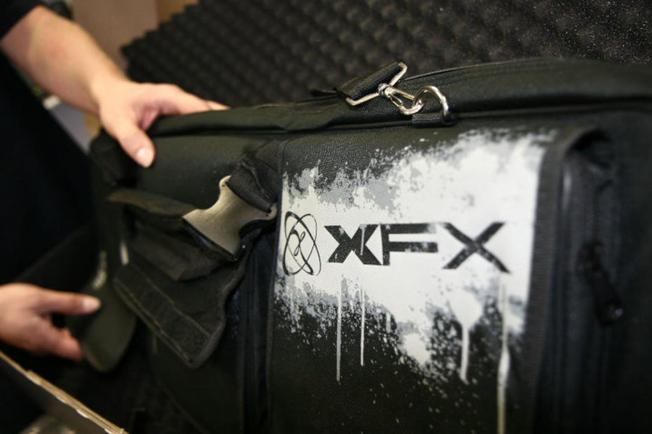 [26/08/2010] XFX Radeon HD 5970 Black Edition Limited unboxed (5)