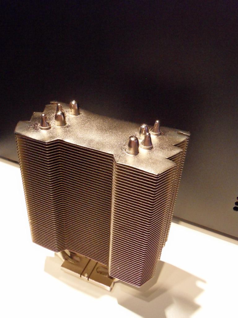 [20/08/2010] Xigmatek-Prototypen auf der Gamescom 2010 (6)