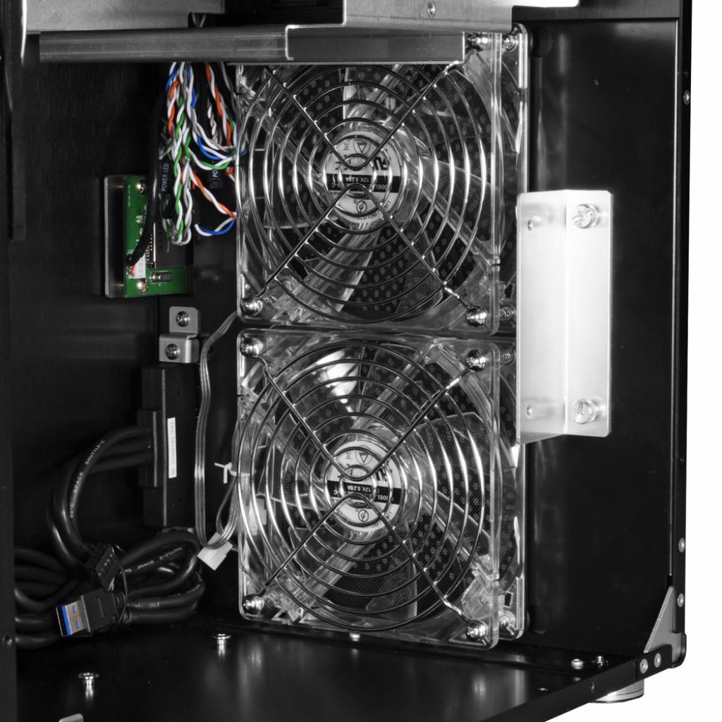 [14/08/2010] Lian Li Mini Q PC-V354: Neues Mini-Tower-Gehäuse angekündigt (5)