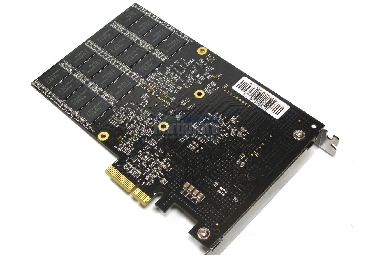 [30/08/2010] OCZ-Revodrive-120-GB-PCIe-x4-Dual-Sandforce-RAID0 (5)