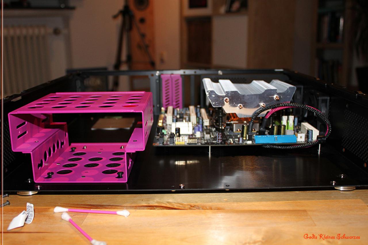 [19/08/2010] PCGHX-Tagebuch: Godtakes kleines Schwarzes - ein schlichter HTPC entsteht. (26)