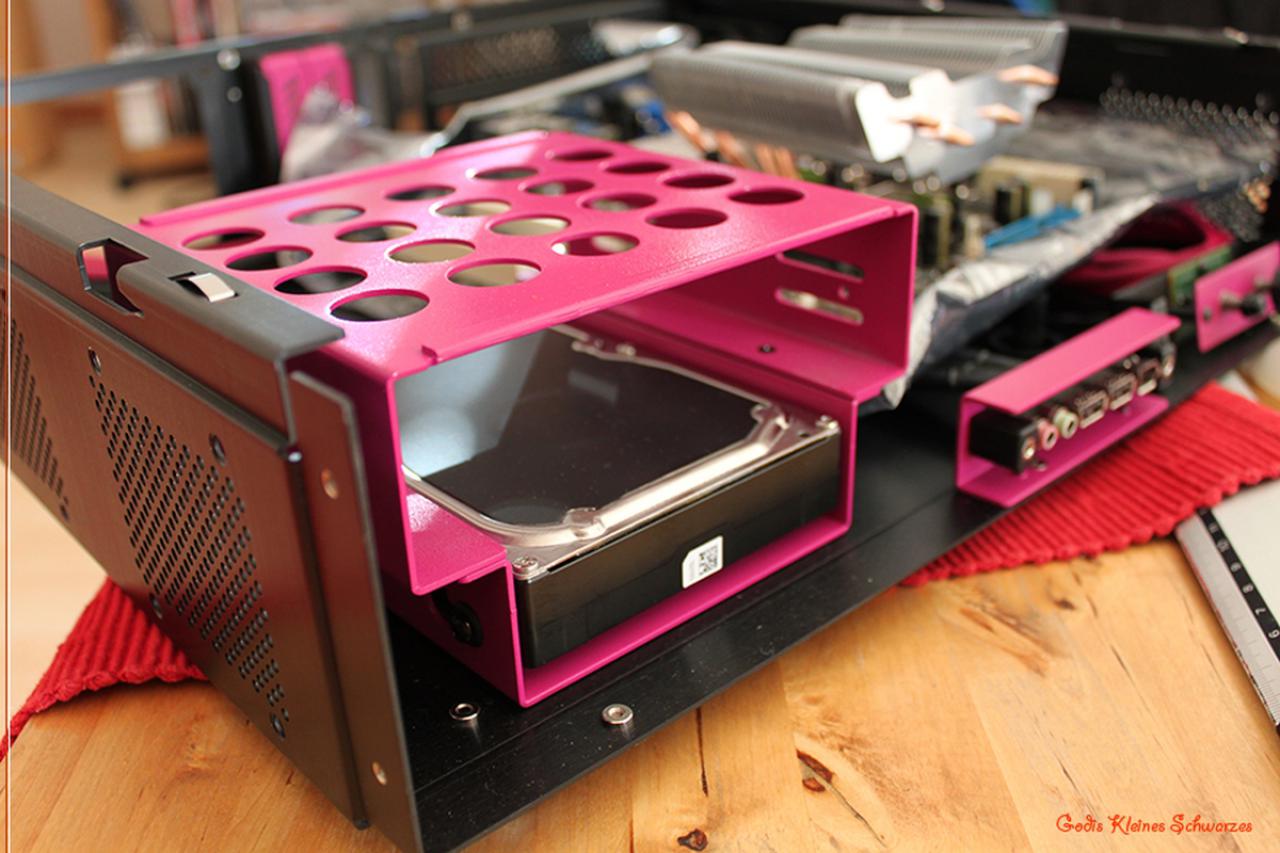 [19/08/2010] PCGHX-Tagebuch: Godtakes kleines Schwarzes - ein schlichter HTPC entsteht. (28)